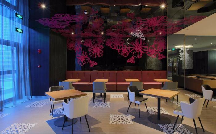 Orange Hotel Xining Yanhu Alley