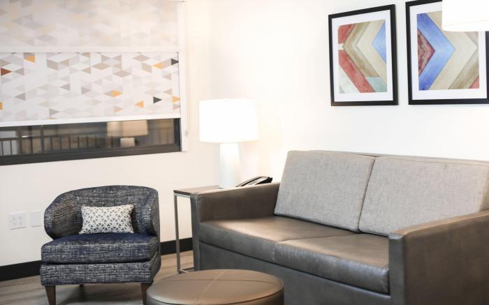 Holiday Inn & Suites St. Cloud By IHG