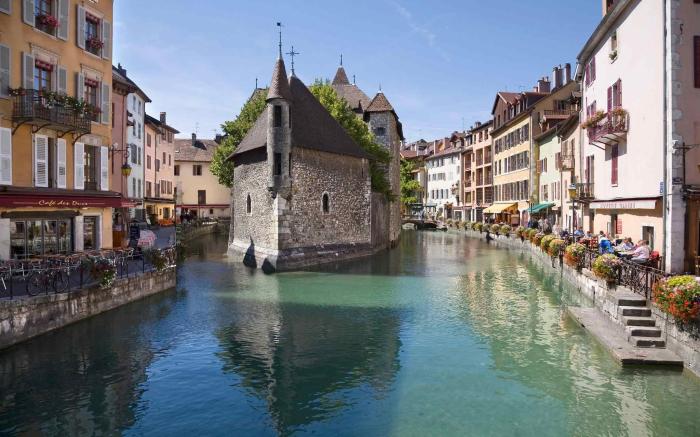 ibis Styles Annecy Gare Centre