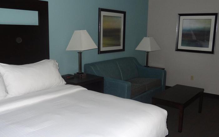 Holiday Inn Express Hotel Kansas City - Bonner Springs By IHG