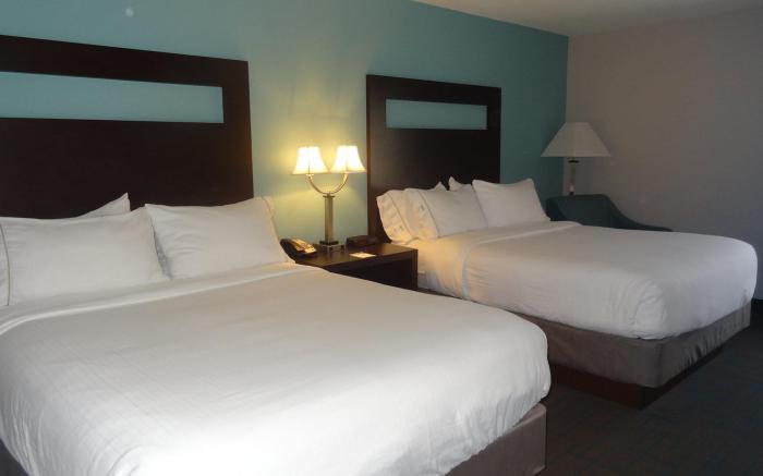 Holiday Inn Express Hotel Kansas City - Bonner Springs By IHG