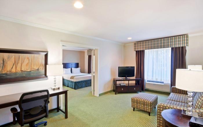 Holiday Inn Express Puyallup By IHG