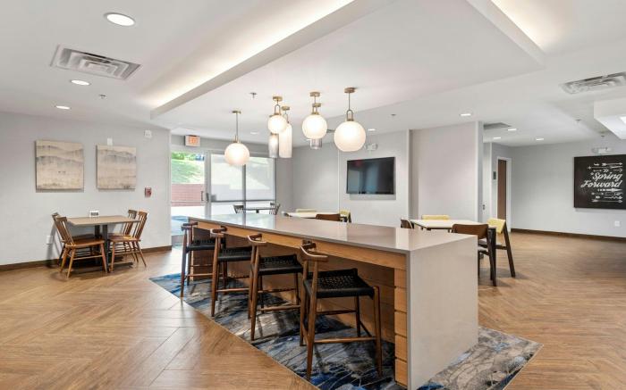 Fairfield by Marriott Inn & Suites Hickory