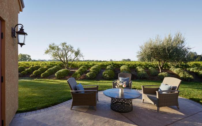 VINTNERS RESORT