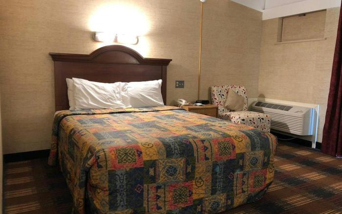 Red Carpet Inn North Syracuse