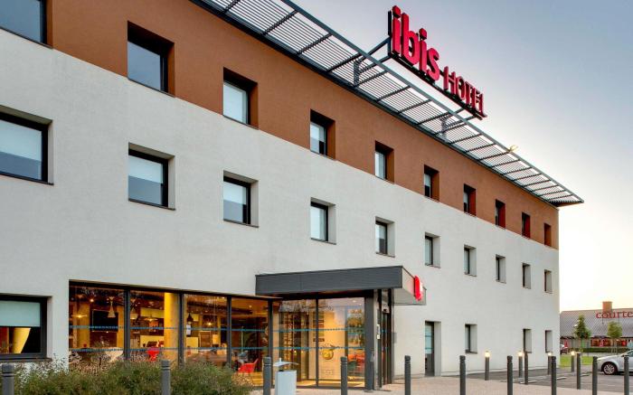 ibis Montceau-les-Mines
