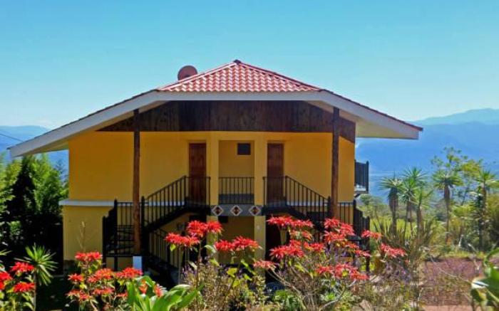Guayabo Lodge
