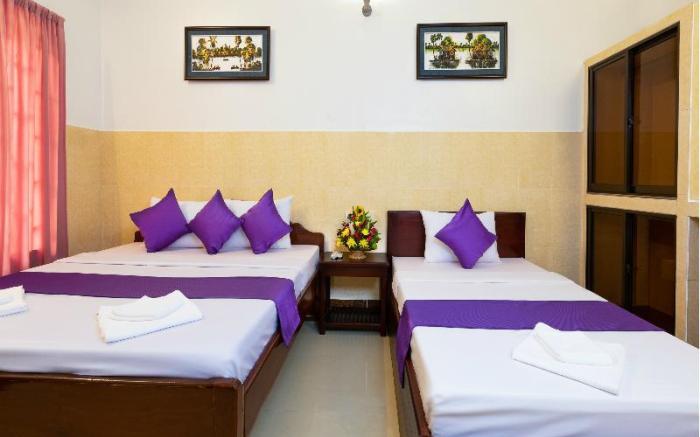 Botoum Hostel