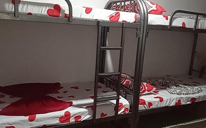 Bedspacer for 8pax