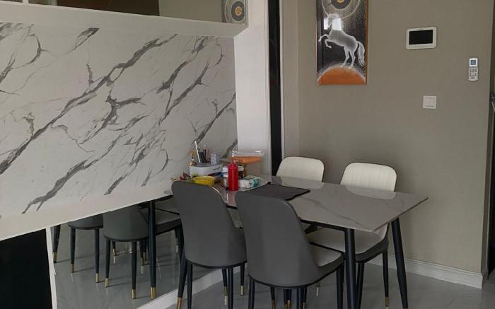 Apartemen Grand Jati Junction, 2Kamar Tidur