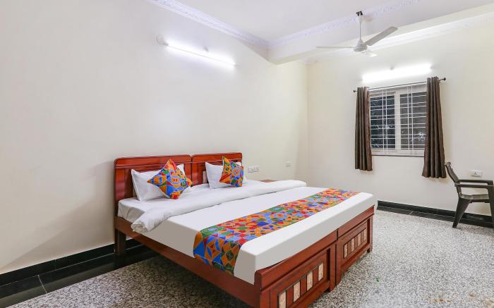 FabHotel Eminent Suites Banjara Hills - Nr LV Prasad Institute