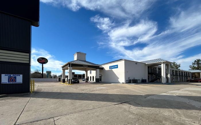 Motel 6 Denham Springs, LA