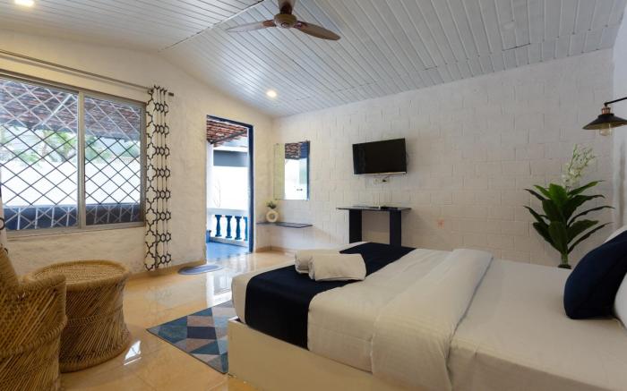 Santorini Cabin  by Mysastays (A)