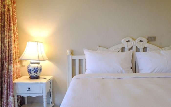 B villa Pranburi beachfront 10-15 guest