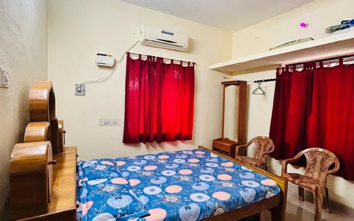 Sri Madhurakaliamman guest house