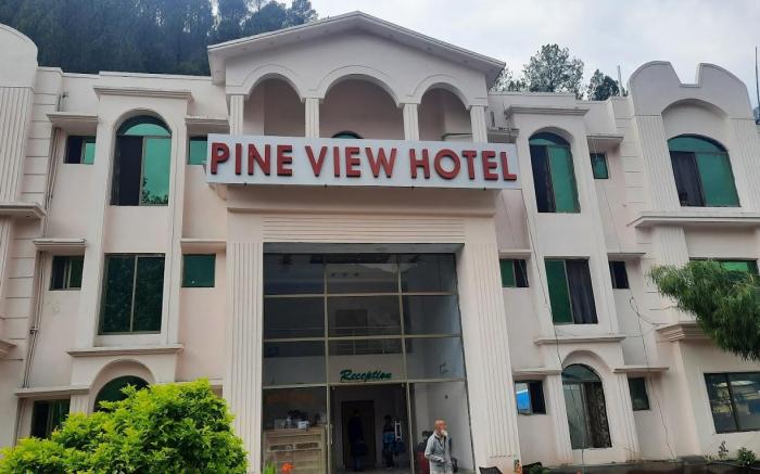 Pine View Hotel 