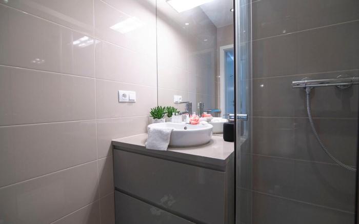 Wlr Apartments Hoza II