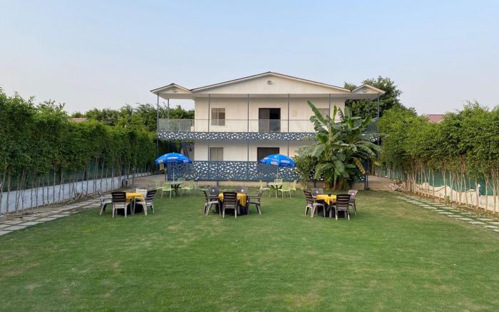 GoBravo Vansh Farm - 4BHK Villa with Pool