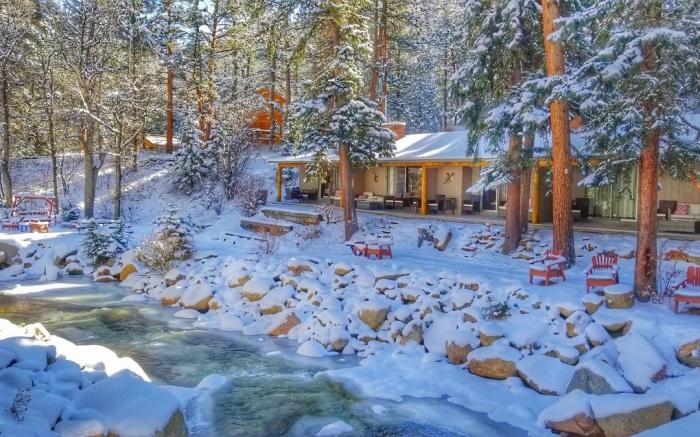 The Inn on Fall River & Fall River Cabins
