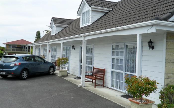 Malones Spa Motel