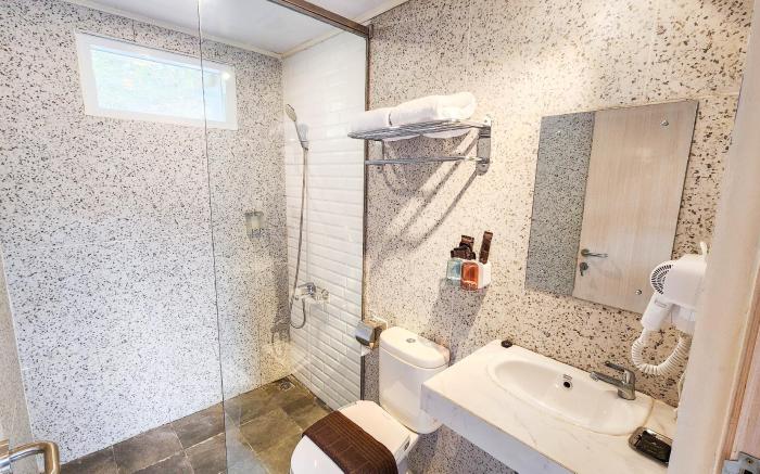 Gulala Azana Hotel & Resort Guci Tegal