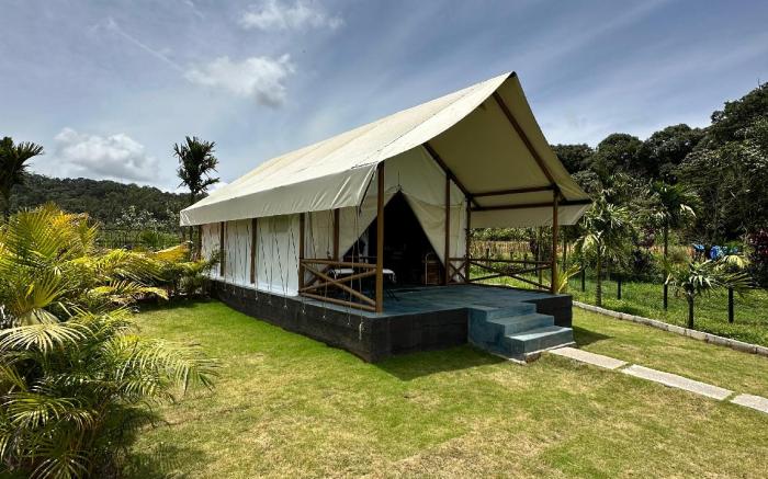 REDBERRY'S LUXURY STAY