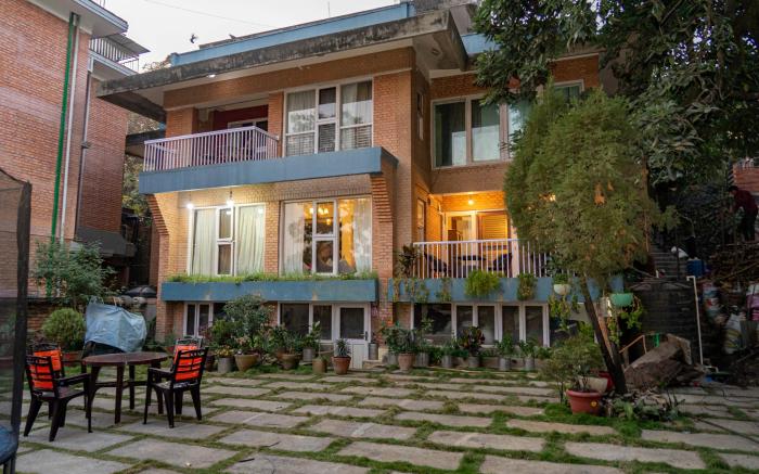 VILLA - Comfort meets timeless elegance!