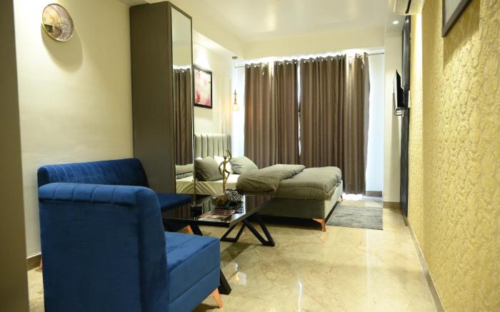 CLASSY CASTLE I STUDIO APARTMENT I ZIRAKPUR
