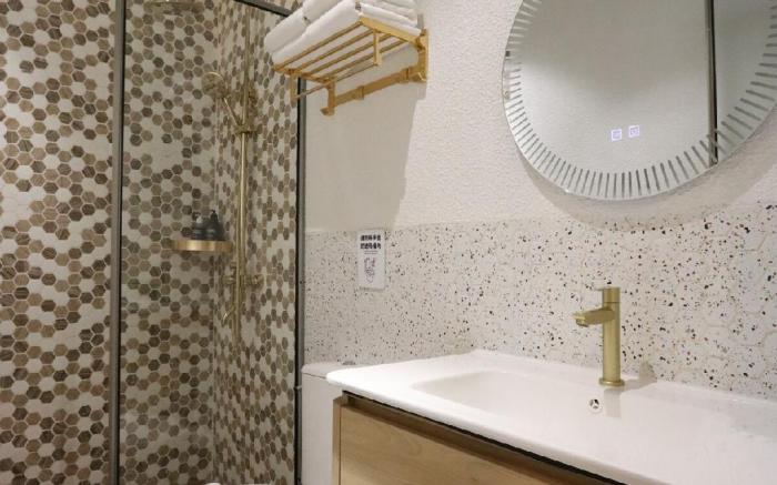 Casabella Homestay 201 Batam Penuin