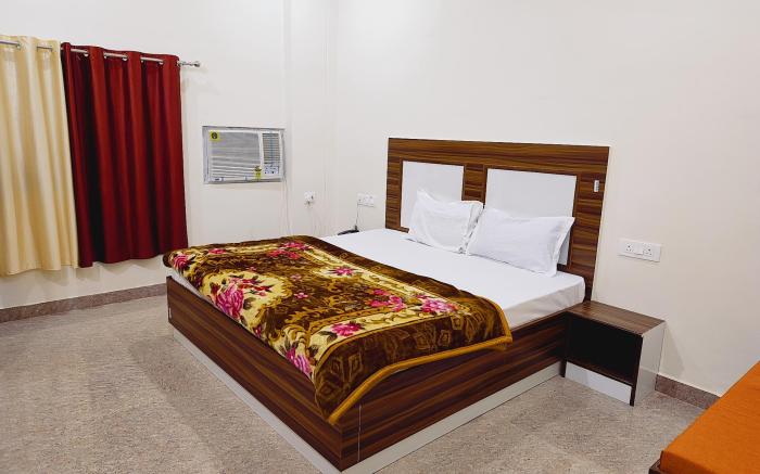 Shree Venktesh Nilayam 300 m From ram janam Bhumi