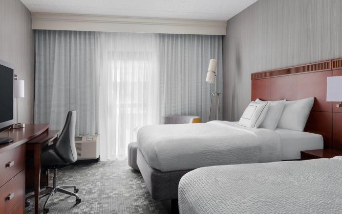 Courtyard Philadelphia Willow Grove