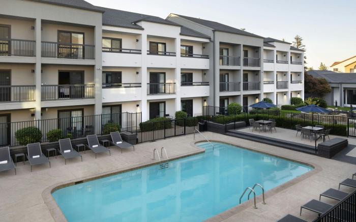 Courtyard Bakersfield