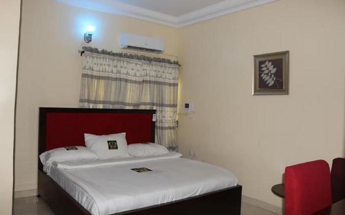 TommsVille Hotels