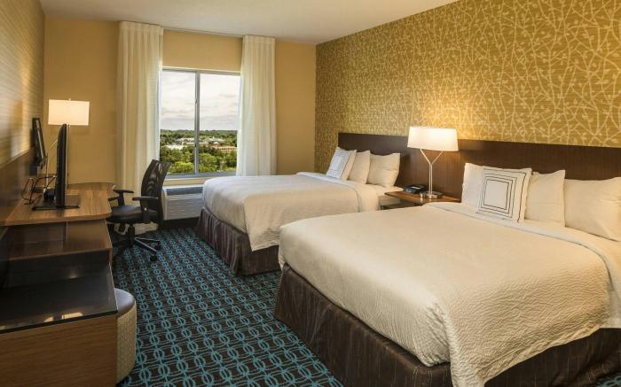 Fairfield by Marriott Inn & Suites Pittsburgh North/McCandless Crossing