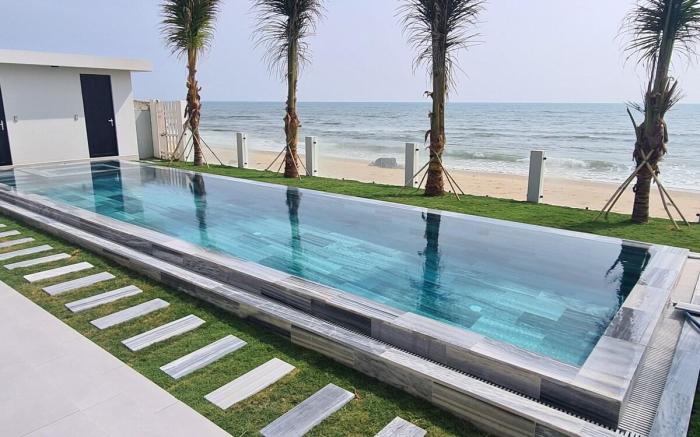 TerraCotta Beachfront Villa Phan Thiet