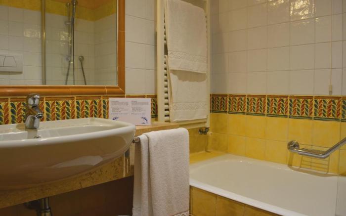 Tranquil Lantana Resort 2 Bedroom Apartments Sleeps 7