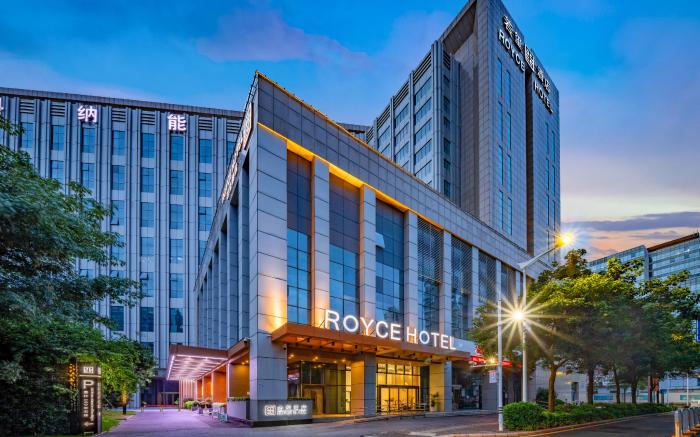 Royce Hotel