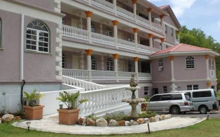 Rejens Hotel