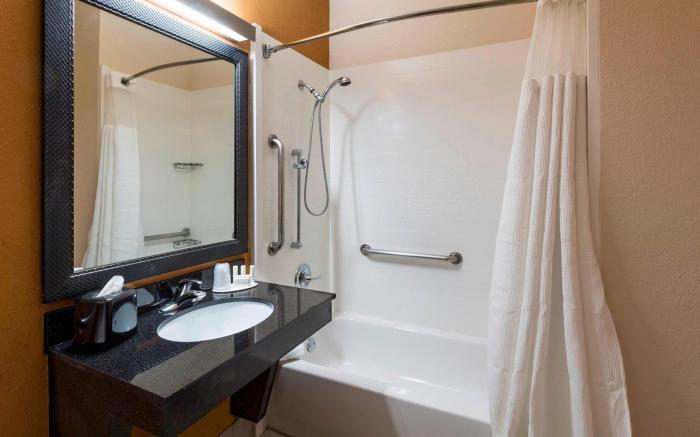 Fairfield by Marriott Inn & Suites St. Petersburg Clearwater