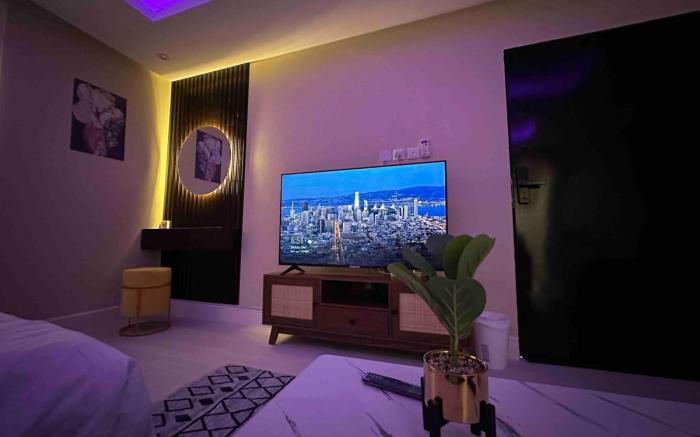 استوديو تفاصيل - مدخل خاص وذاتي  - Details Studio