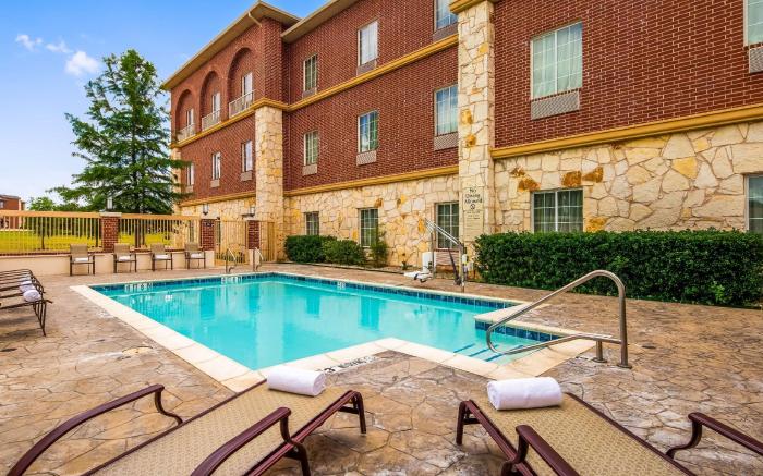 Best Western Red River Inn and Suites