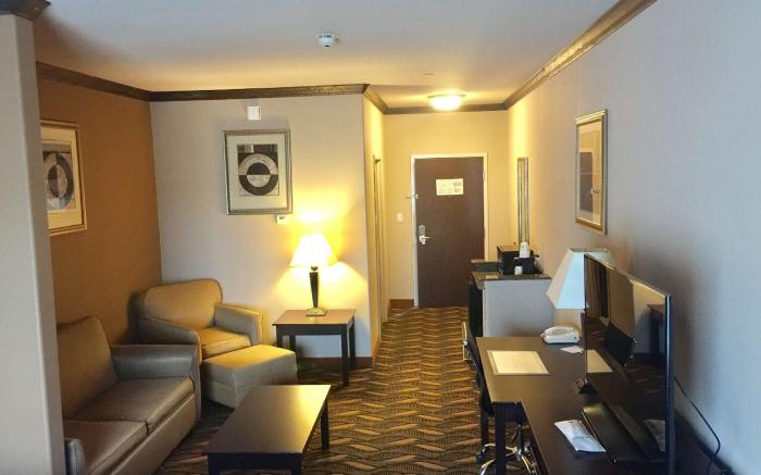 Best Western Red River Inn and Suites