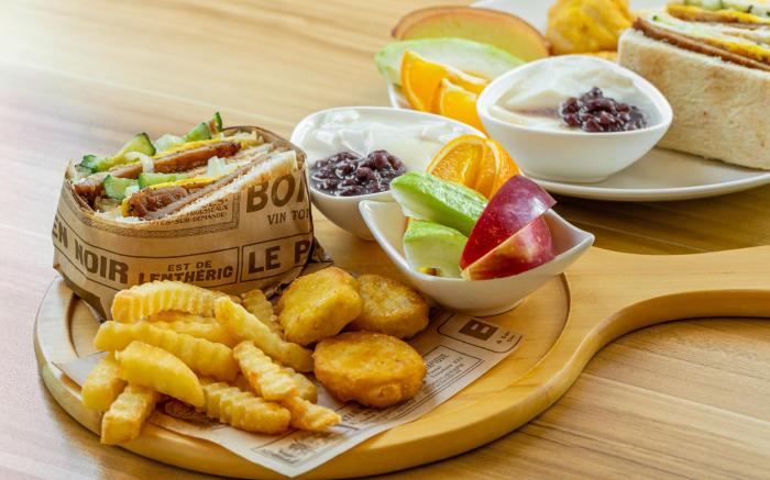 墾丁後灣 南法風情海景民宿