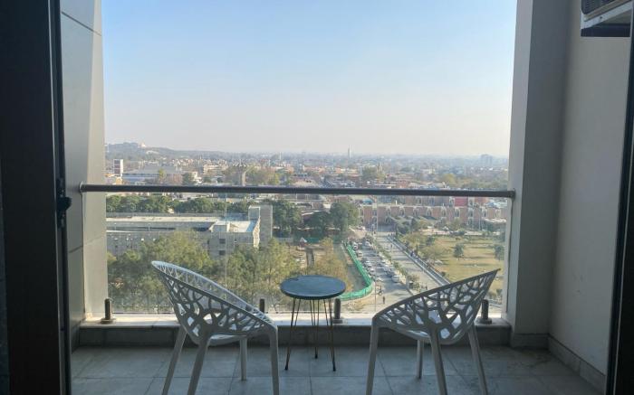 Elysium tower opposite to Centaurus blue area 