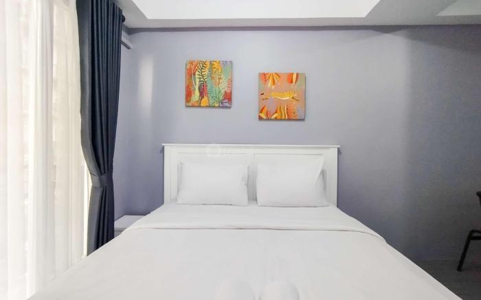 Modern Studio Room Grand Asia Afrika By Travelio