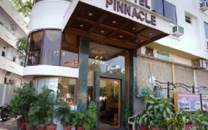 Hotel Pinnacle