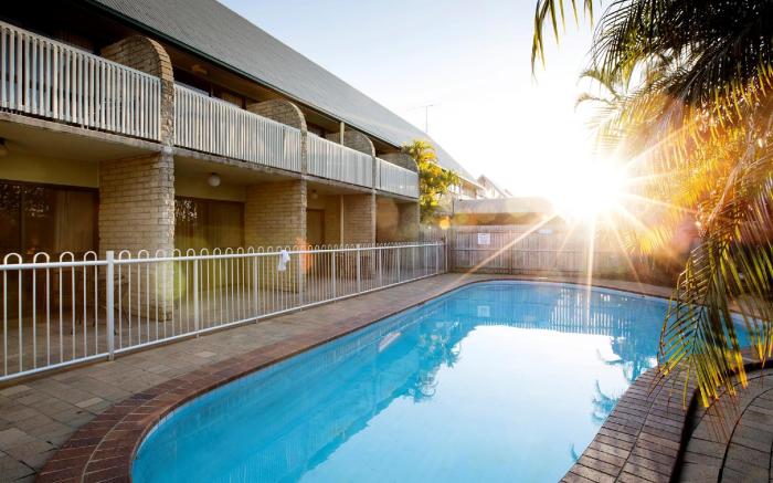 Nightcap at Kawana Waters Hotel