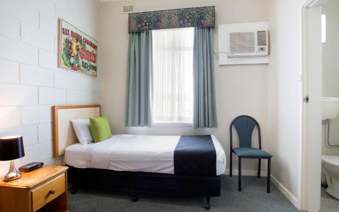 Rex Hotel