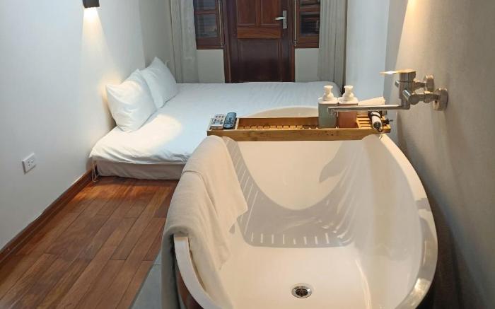 FELIZ Homestay Hang Ngang