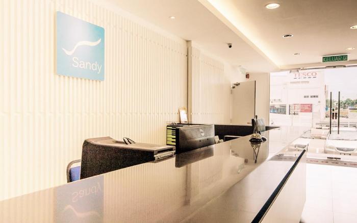 Sandy Hotel